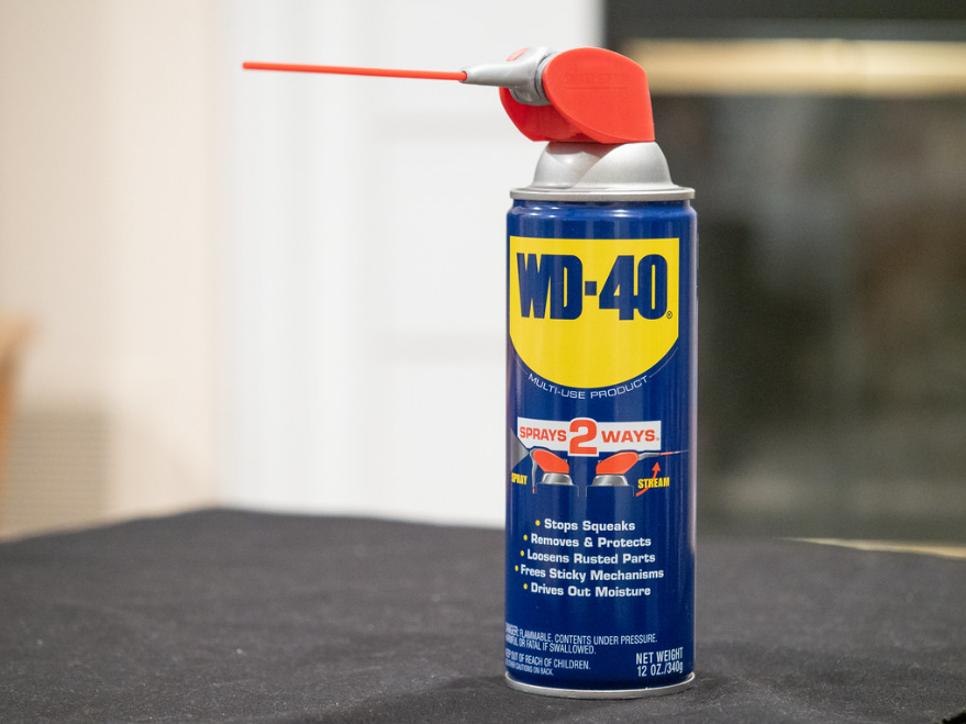 WD40 to Remove Bugs From Car
